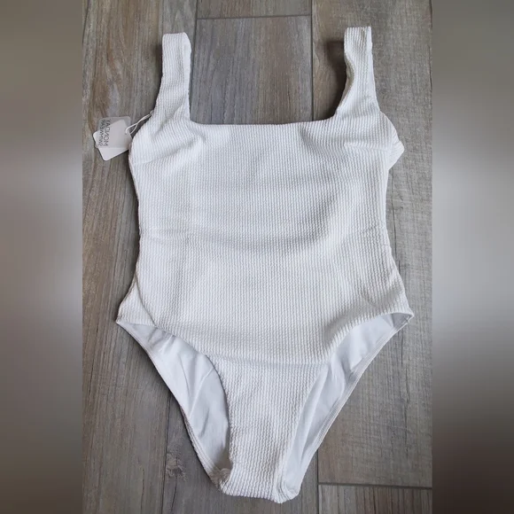 Monday one piece swimsuit - Picture 6 of 7